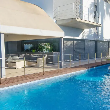 Villa Luna De Mar - Beachside Bliss With Pool