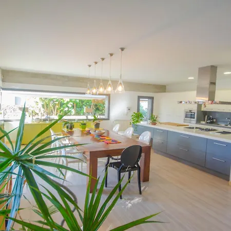 וילה Luna De Mar - Beachside Bliss With Pool אסטפונה