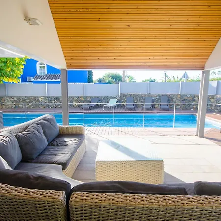 Luna De Mar - Beachside Bliss With Pool *