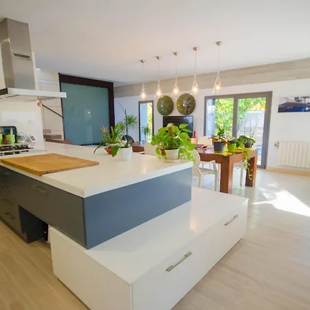 Luna De Mar - Beachside Bliss With Pool Villa